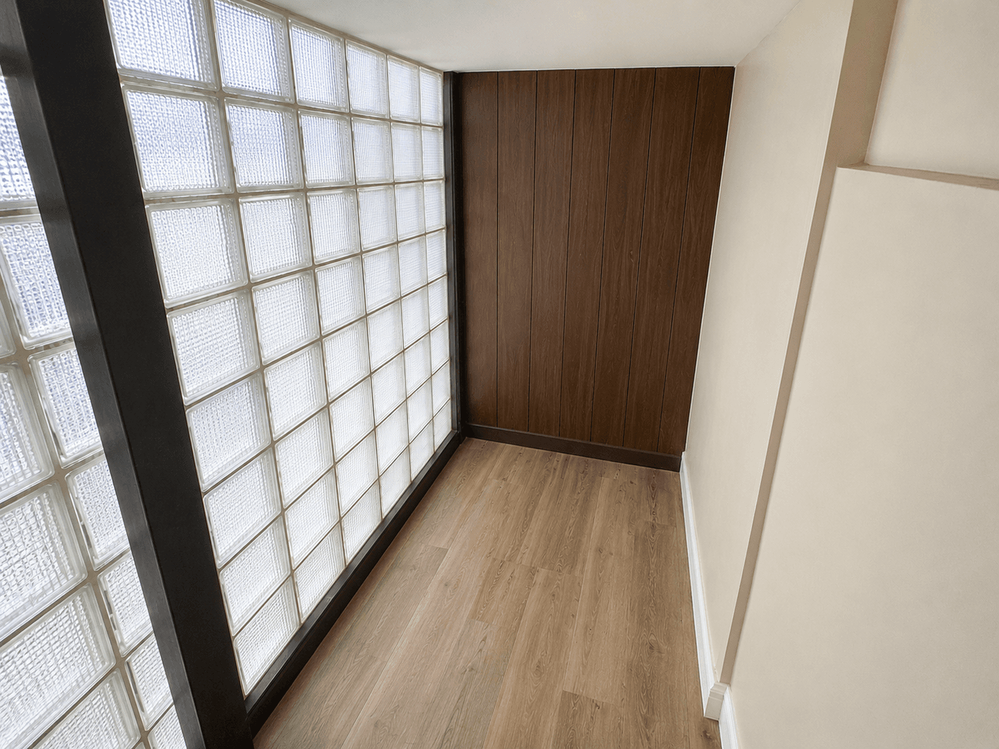 Waterbury Apartment: 105 Bank St