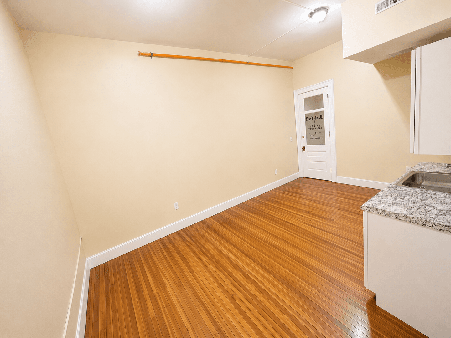 Waterbury Apartment: 105 Bank St