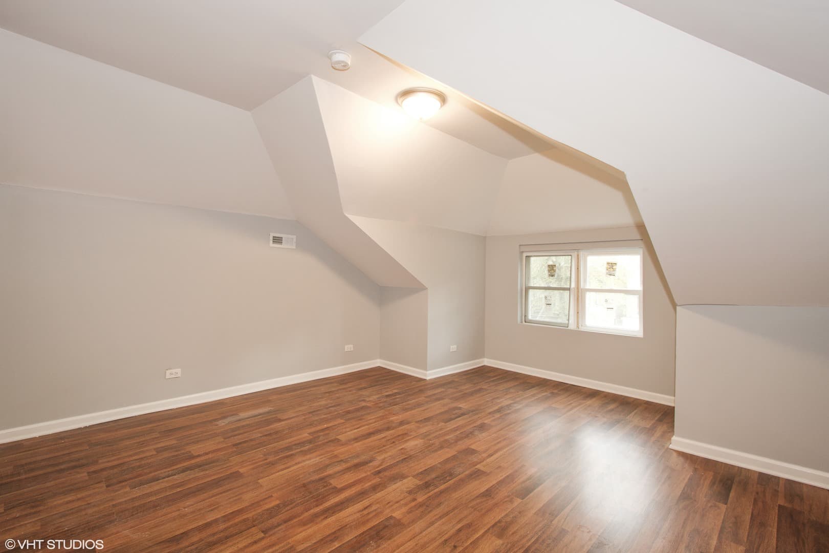 Chicago House: 8050 S. Saginaw Ave.
