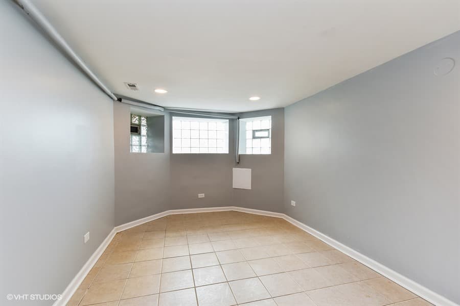 Chicago Apartment: 6610 S. Rhodes Ave.