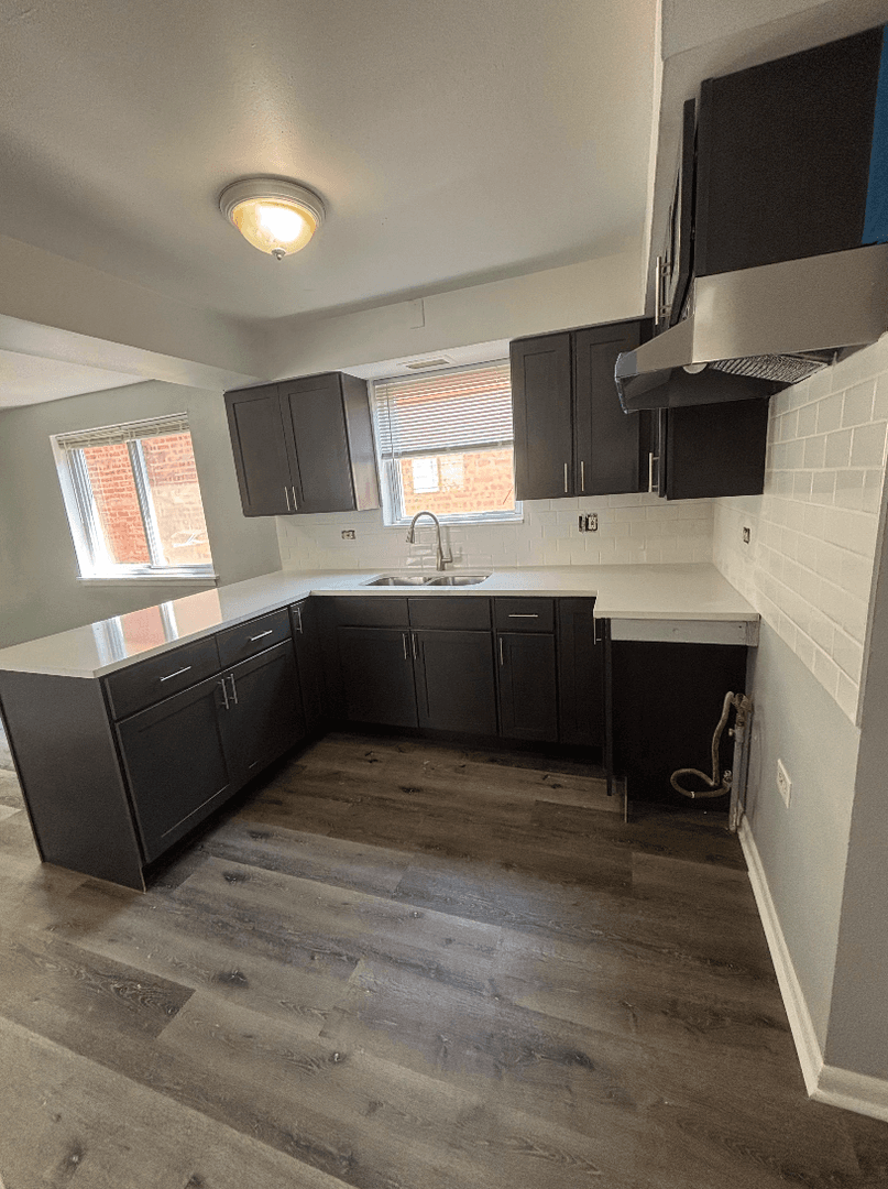 Chicago House: 9216 S. Avalon Ave.