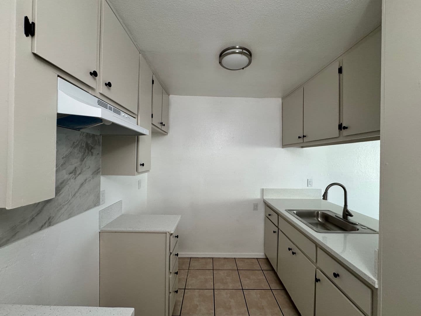 Bakersfield Apartment: 1101 Oleander Ave