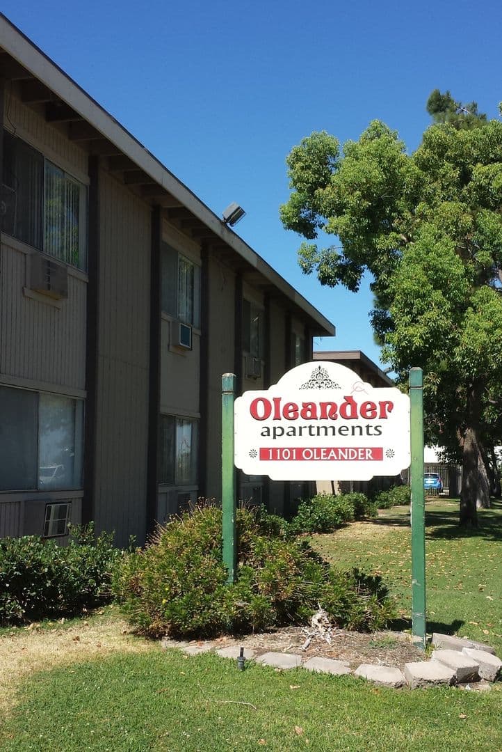 Bakersfield Apartment: 1101 Oleander Ave
