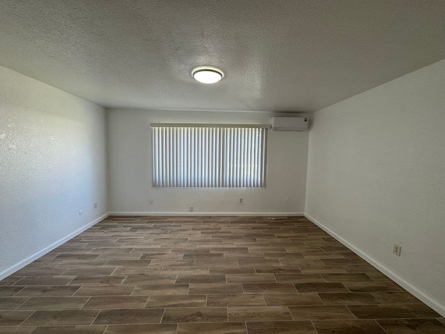 Bakersfield Apartment: 1101 Oleander Ave