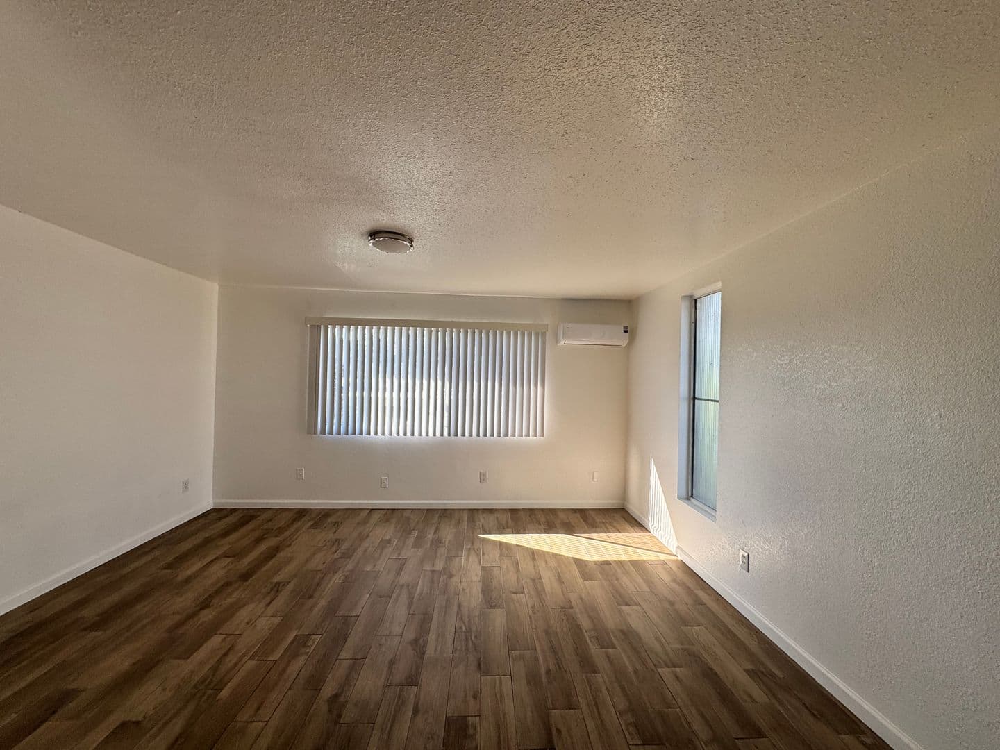 Bakersfield Apartment: 1101 Oleander Ave