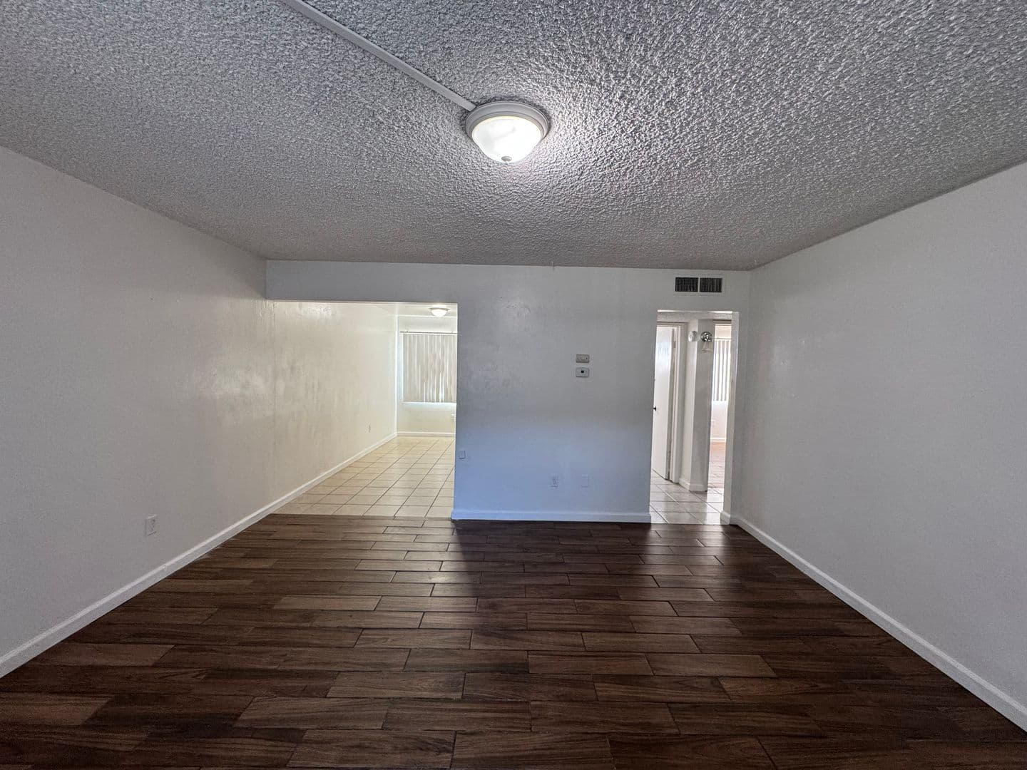 Bakersfield Apartment: 2801 South H St
