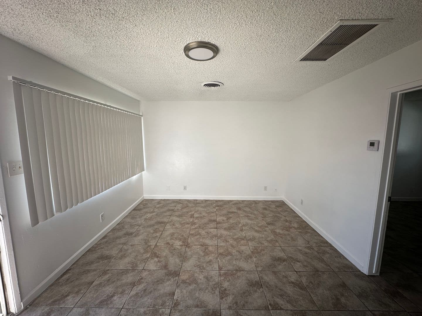 Bakersfield Apartment: 2600 Haley St