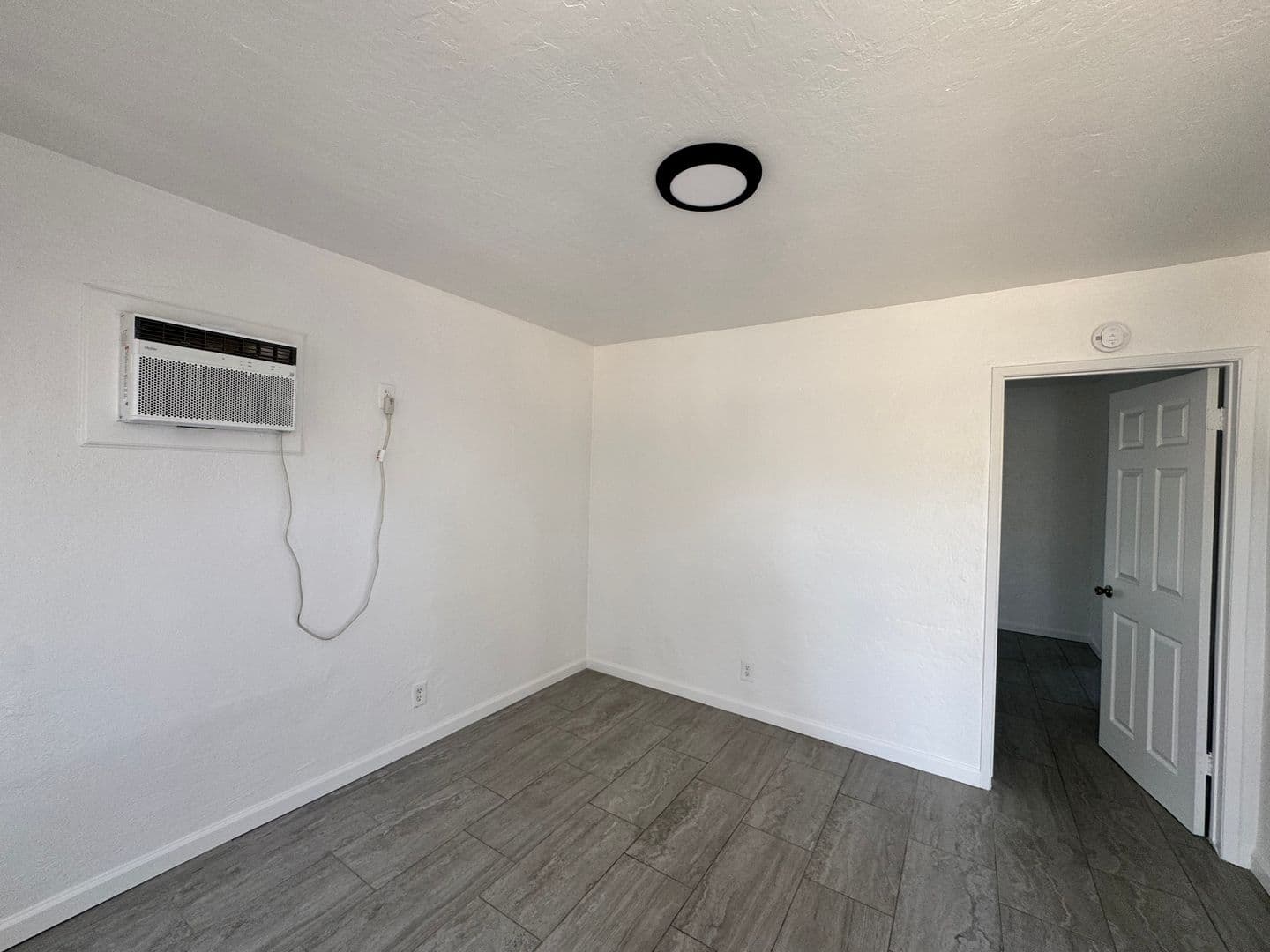 Bakersfield Apartment: 313-315 Beardsley Ave