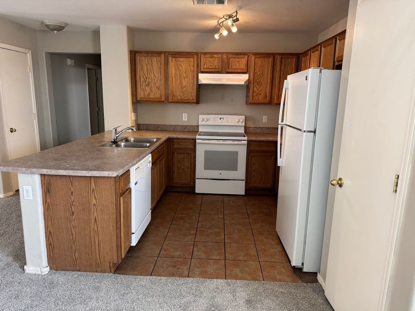 Buckeye House: 1572 S 220th Ln