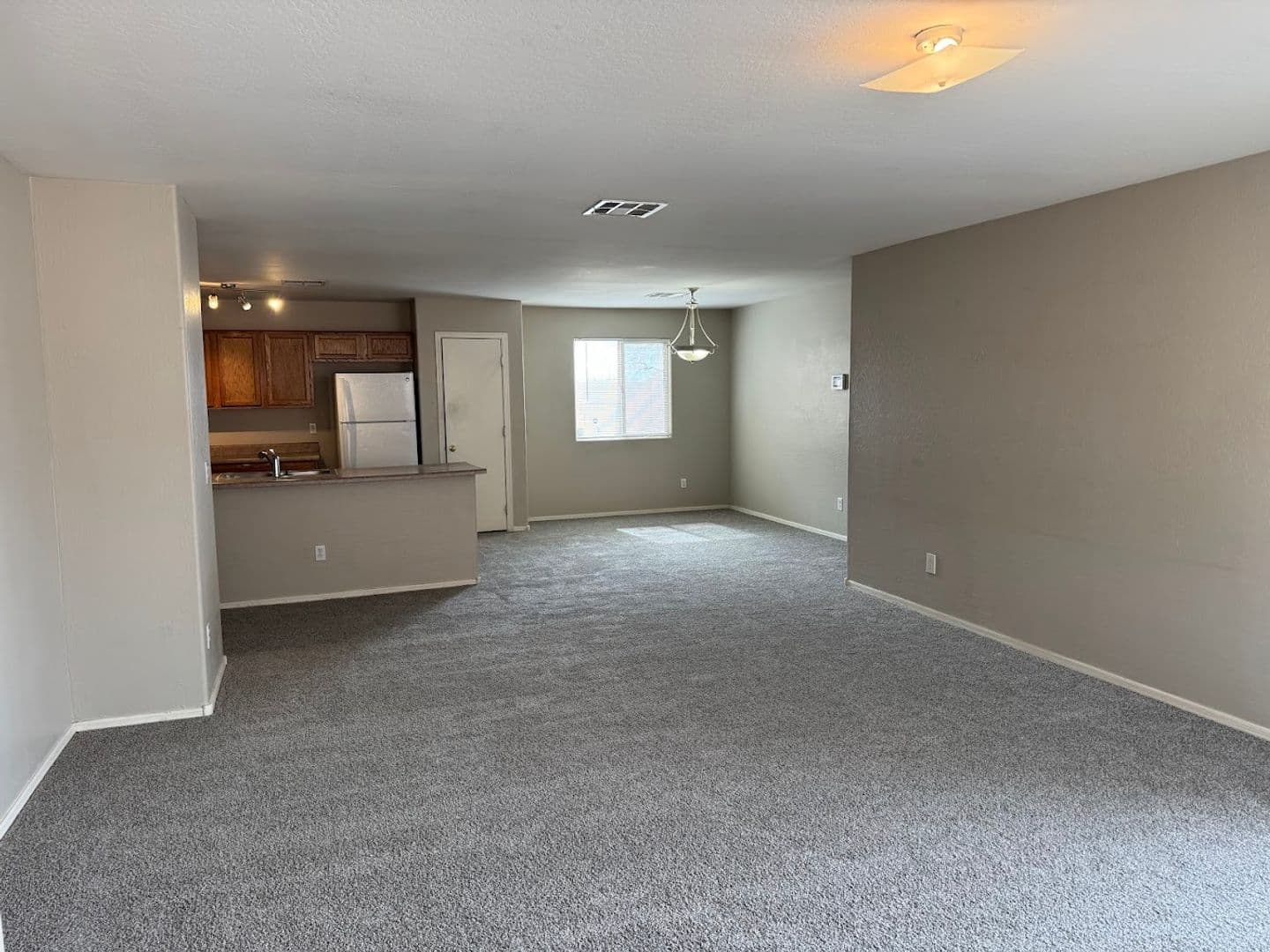 Buckeye House: 1572 S 220th Ln