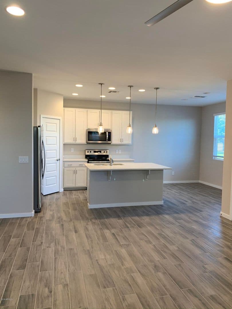 Tempe Townhome: 584 W Westchester Ave