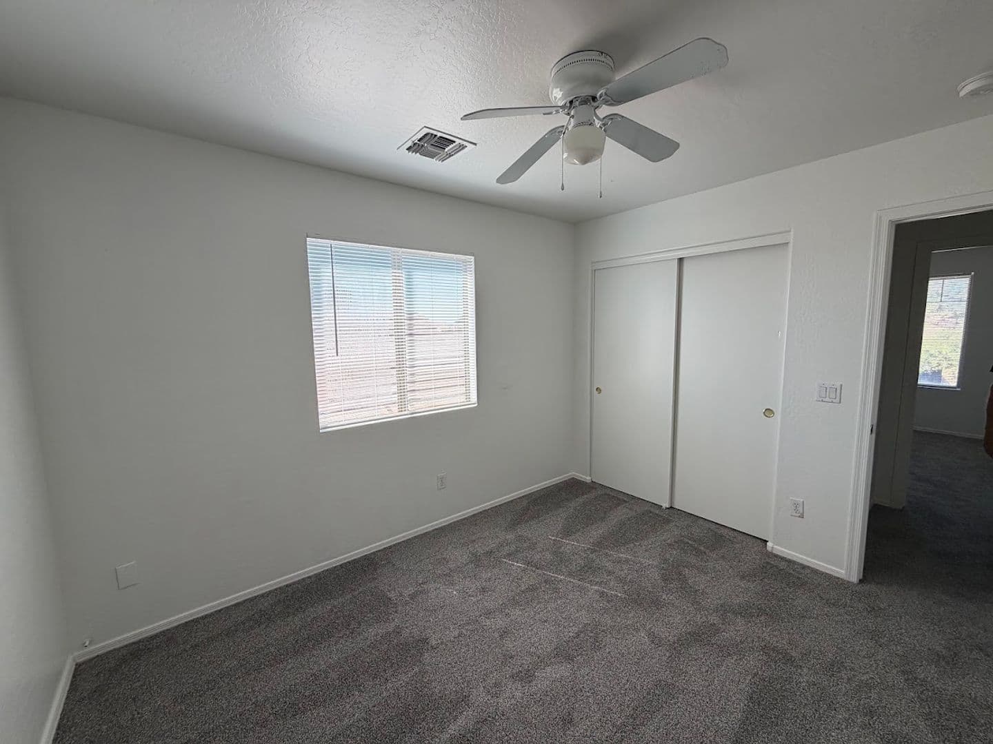 Goodyear House: 16005 W Larkspur Dr