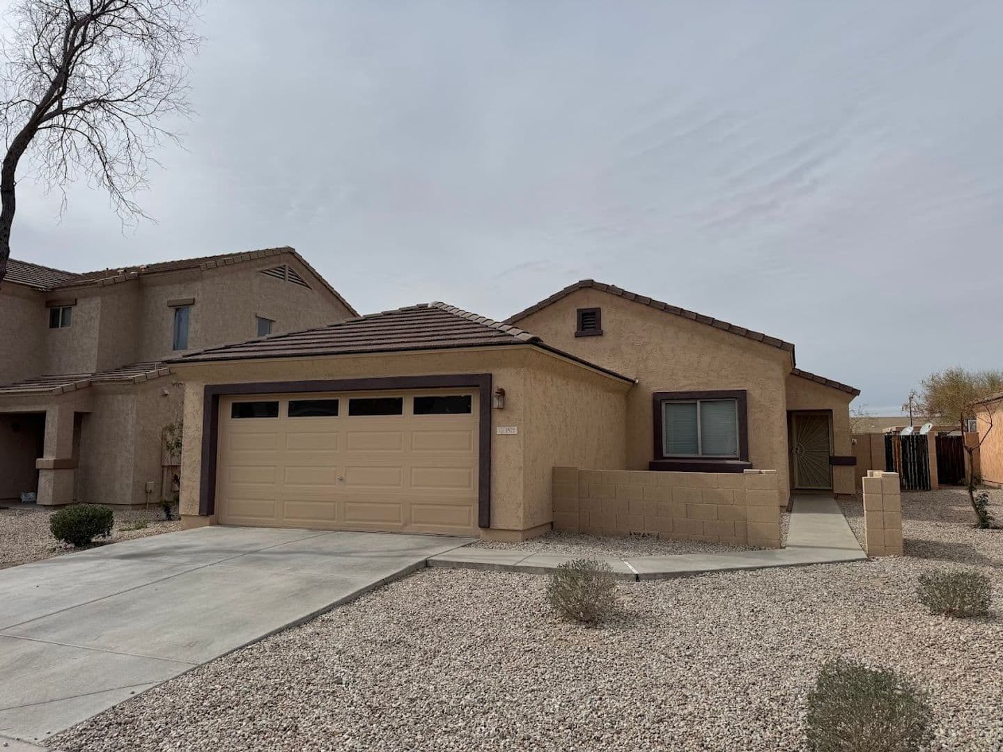 Buckeye House: 1572 S 220th Ln