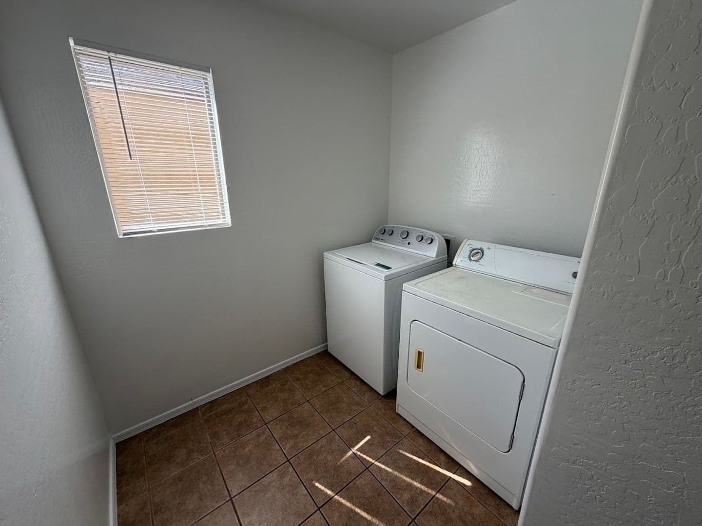 Goodyear House: 16005 W Larkspur Dr
