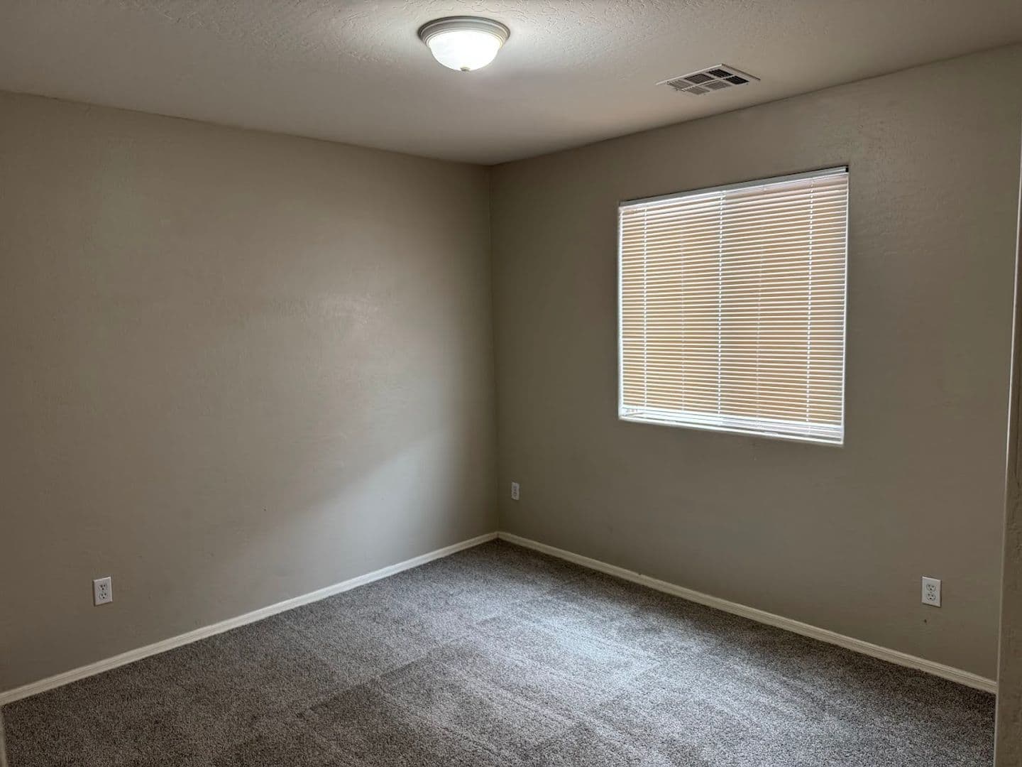 Buckeye House: 1572 S 220th Ln