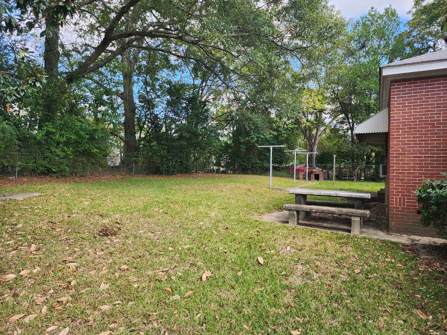 Columbus House: 2939 Hood Street