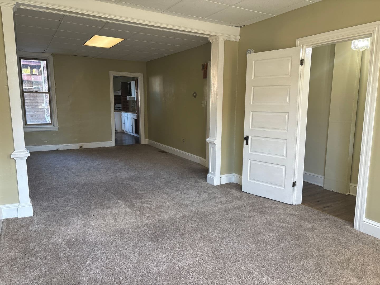 York House: 1117 W King St