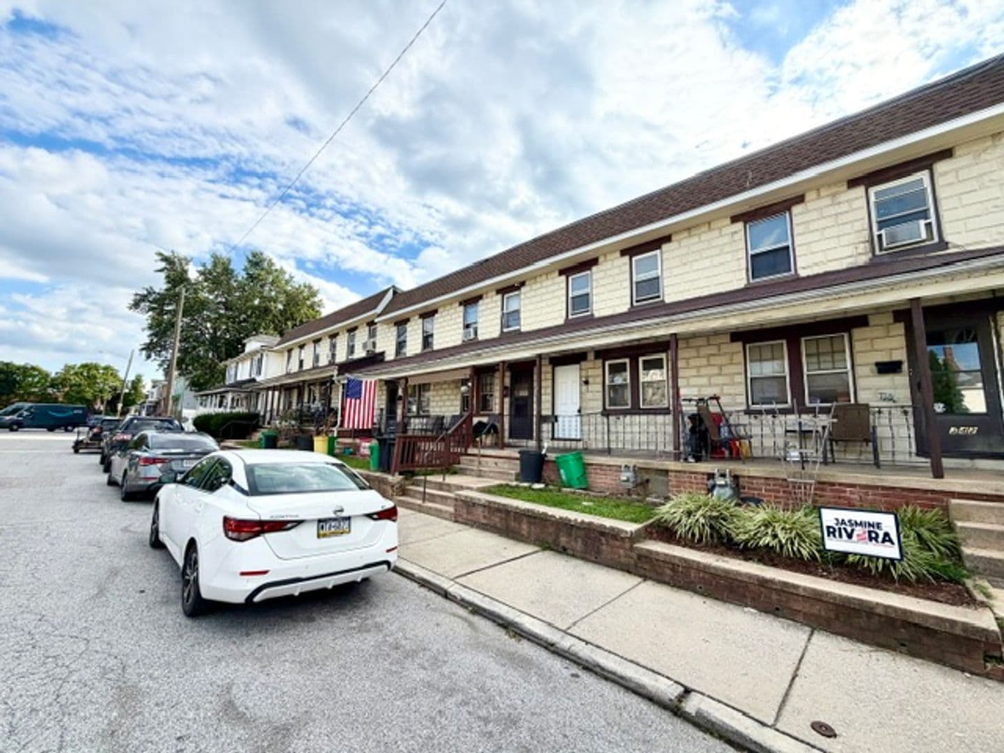 York House: 344 Lexington St