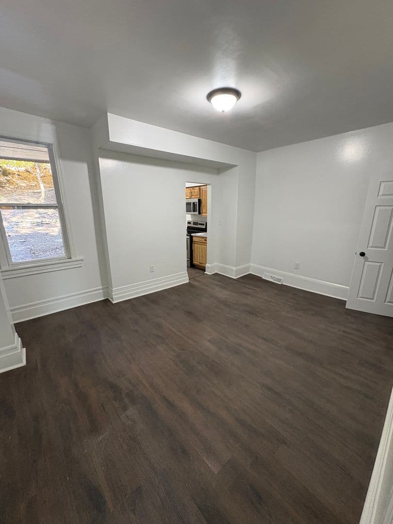 Pittsburgh House: 1317 LABELLE AVE(Grid Investments, LLC)