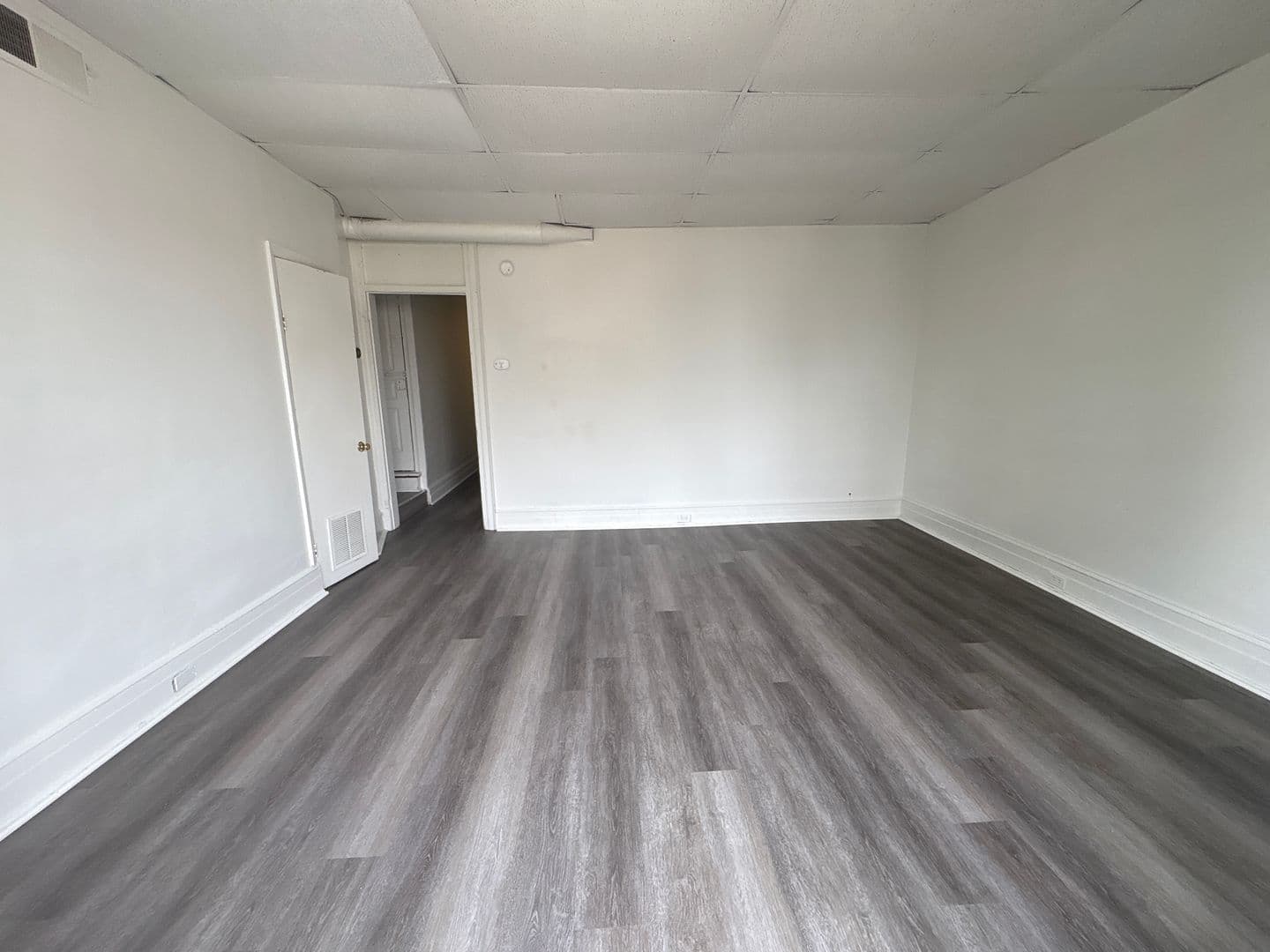 York House: 232 E Cottage Place Apt 2,