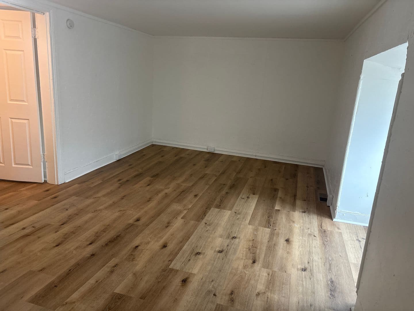 York House: 346 E King St