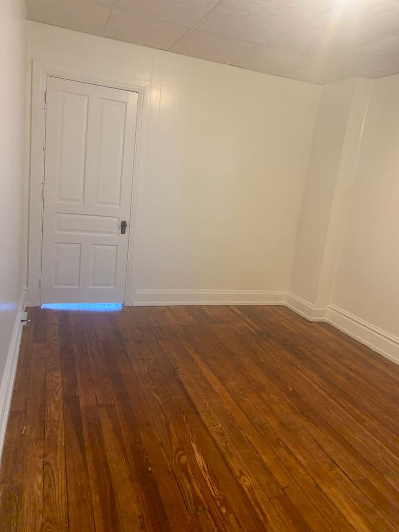 York House: 734 W King St 2nd Fl