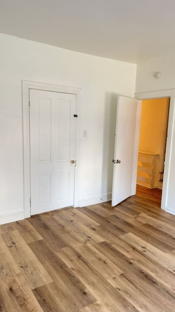York House: 346 E King St