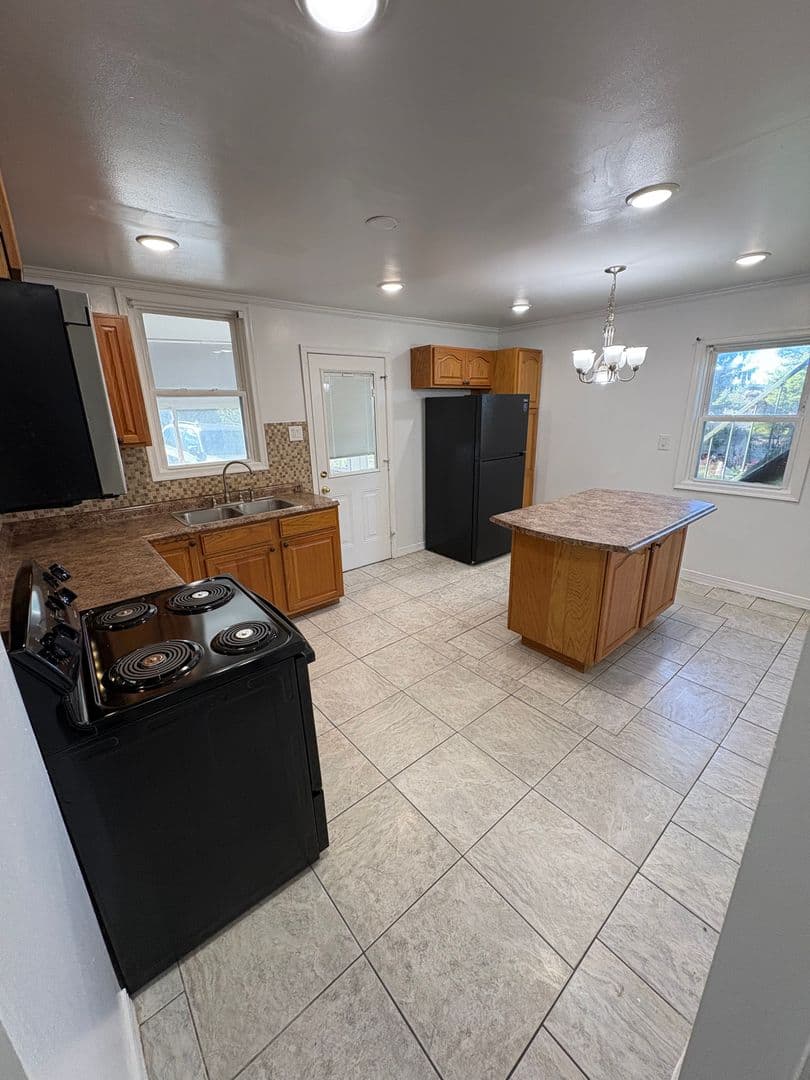 South Williamsport House: 360 Fisher St