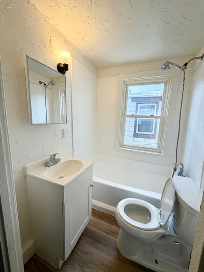 York House: 344 Lexington St