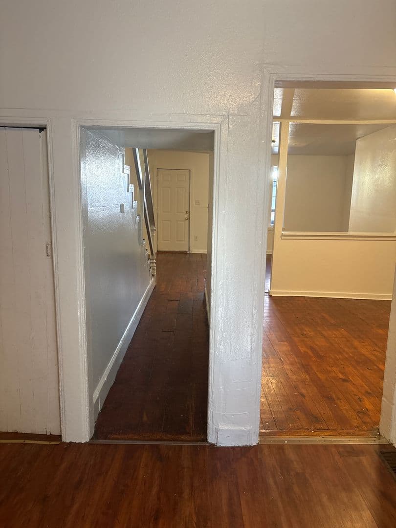 York House: 140 E College Ave,