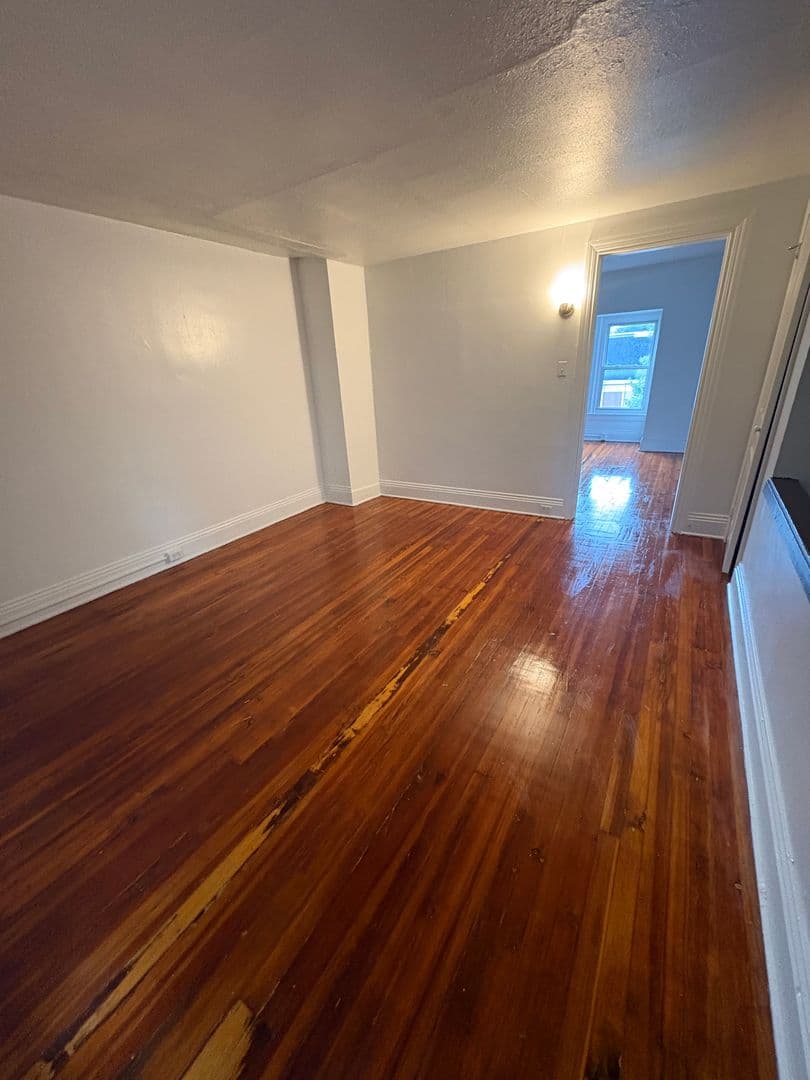 York House: 618 W Princess St,