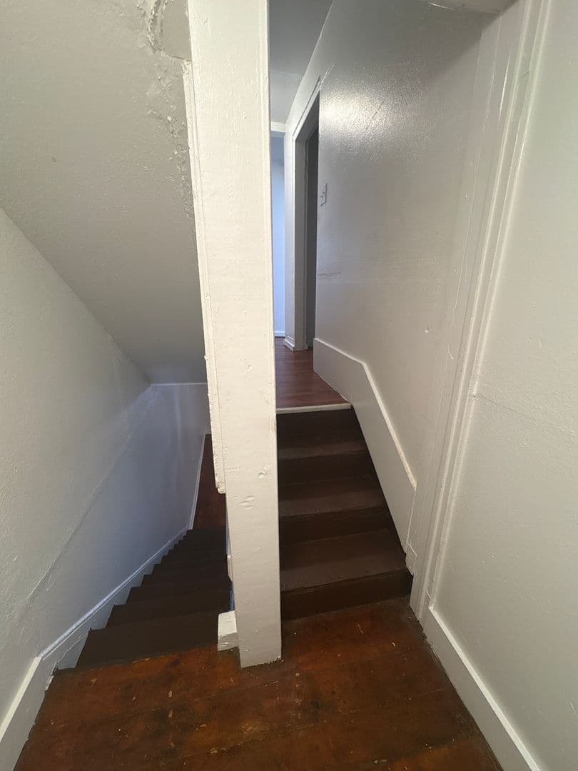 York House: 140 E College Ave,