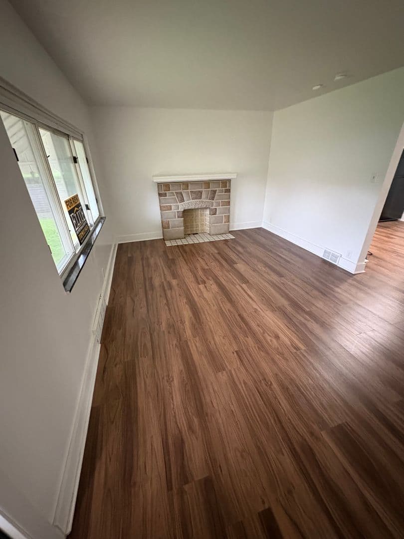 Clairton House: 1304 Decker St