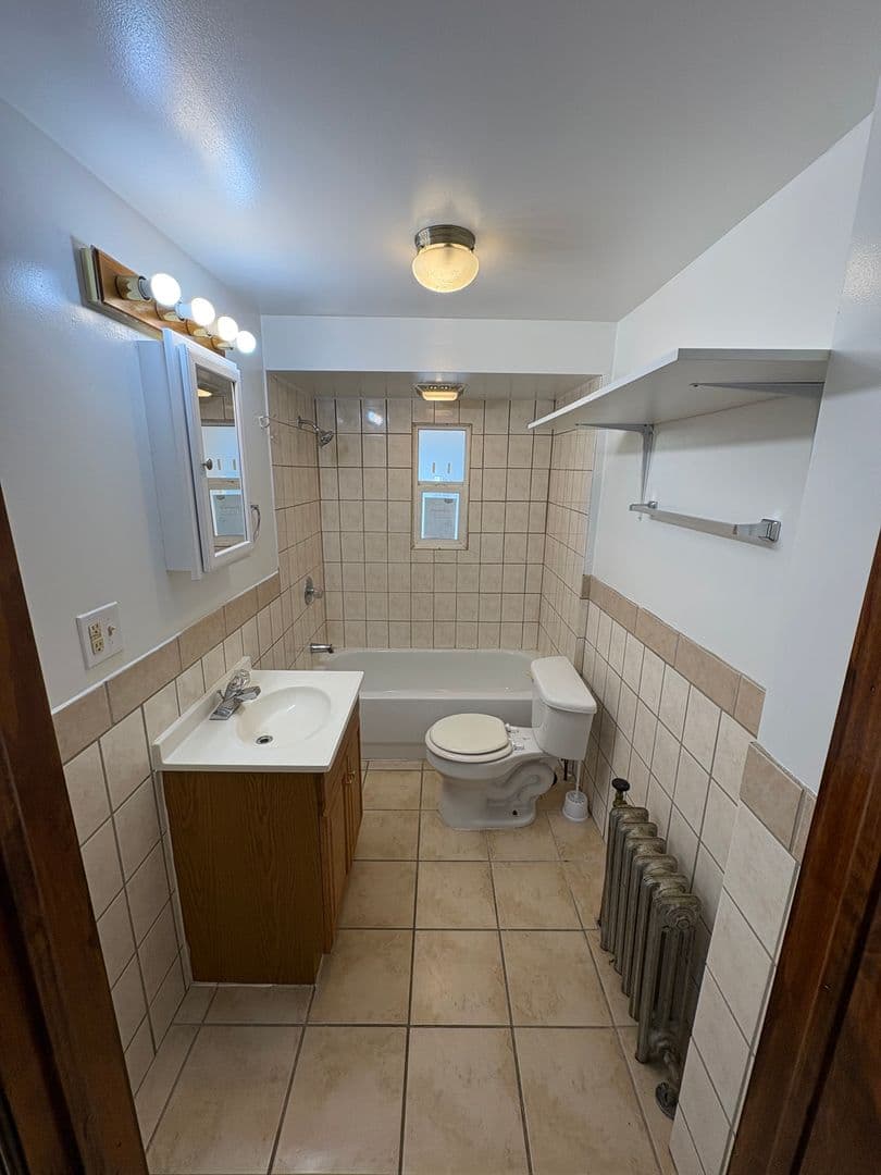 South Williamsport House: 362 Fisher St Unit 2R