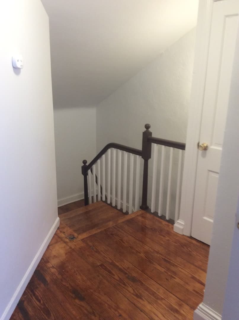 York House: 258 E Philadelphia St Apt 3,