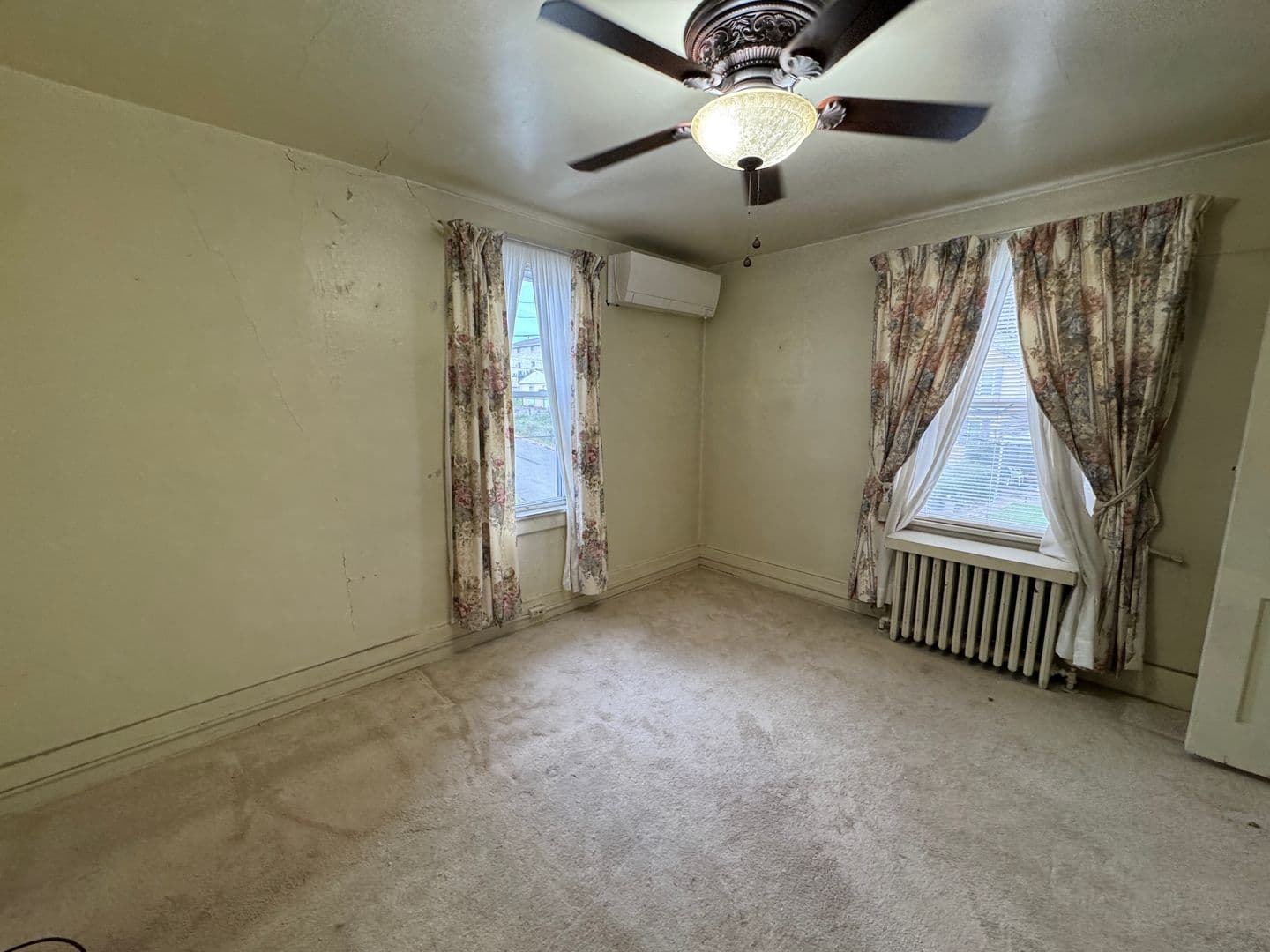 Pittsburgh House: 1123 Lowery St