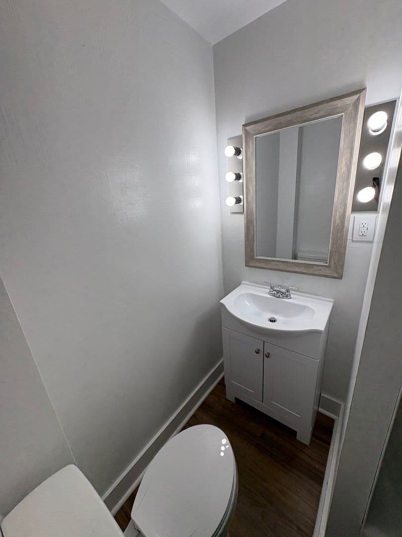 Clairton House: 1304 Decker St