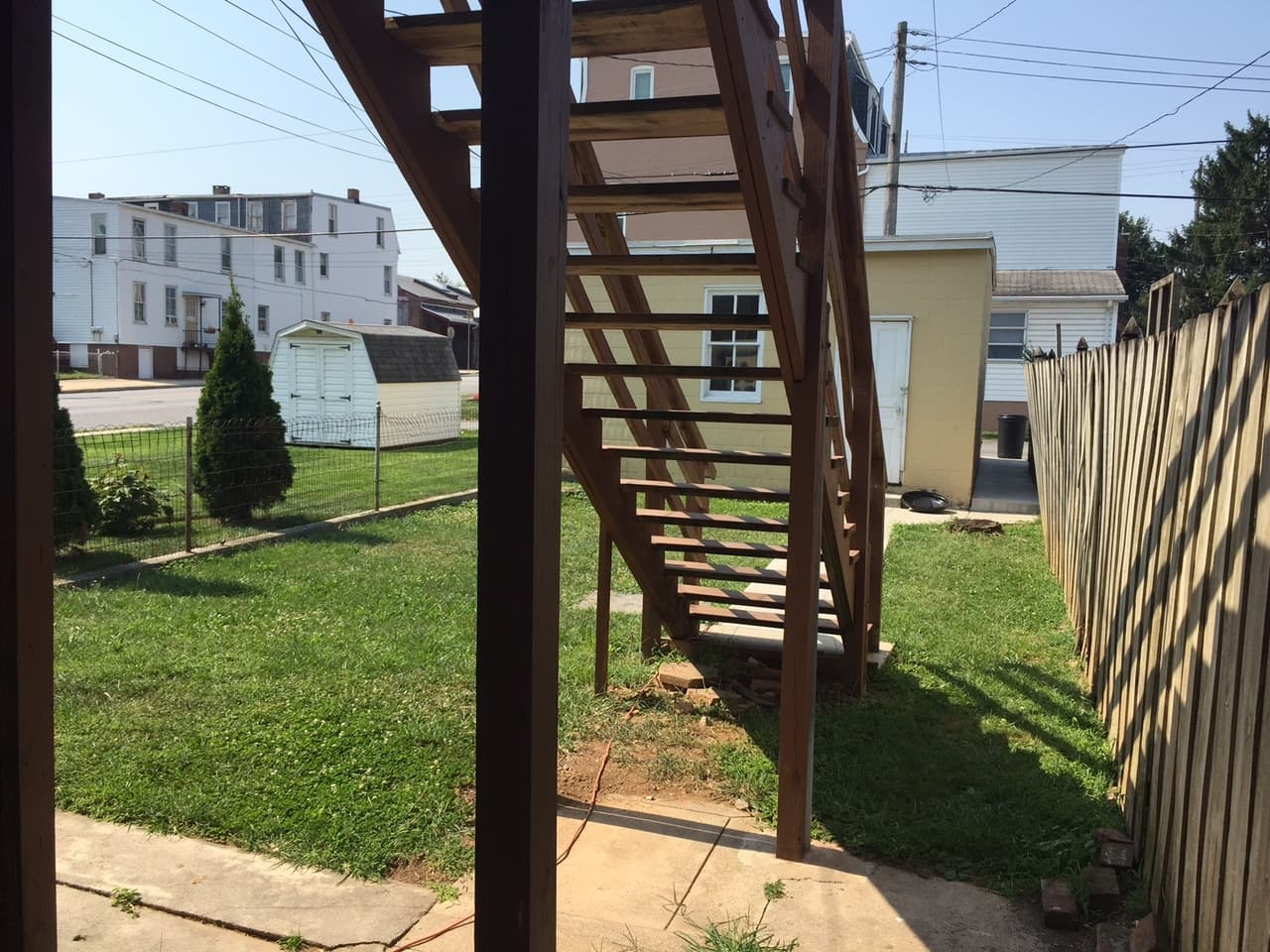 York House: 702 Roosevelt Ave Apt 1