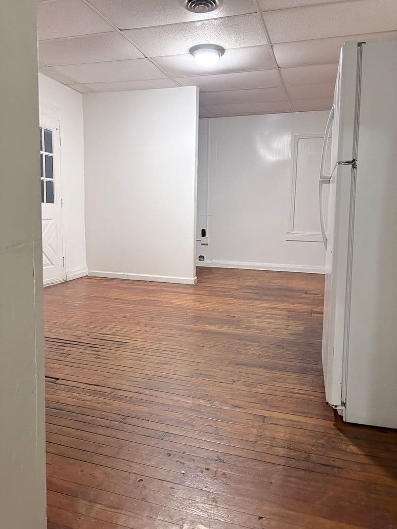 York House: 142 E College Ave Apt 2,