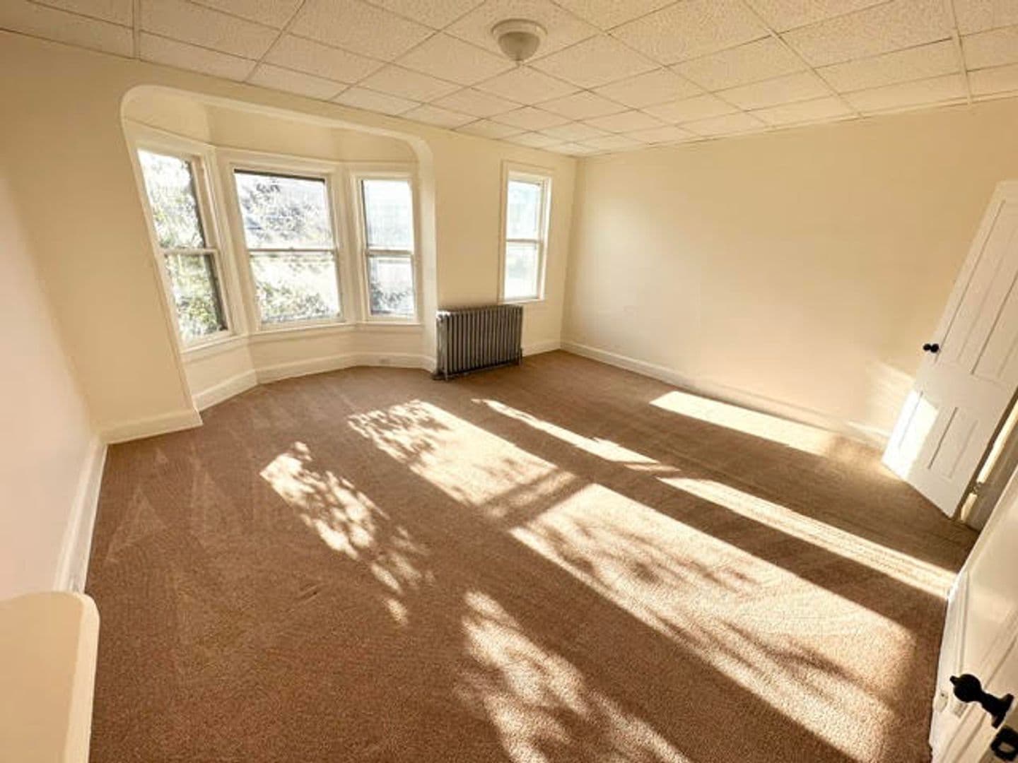 York House: 241 N. Newberry St., Unit 2