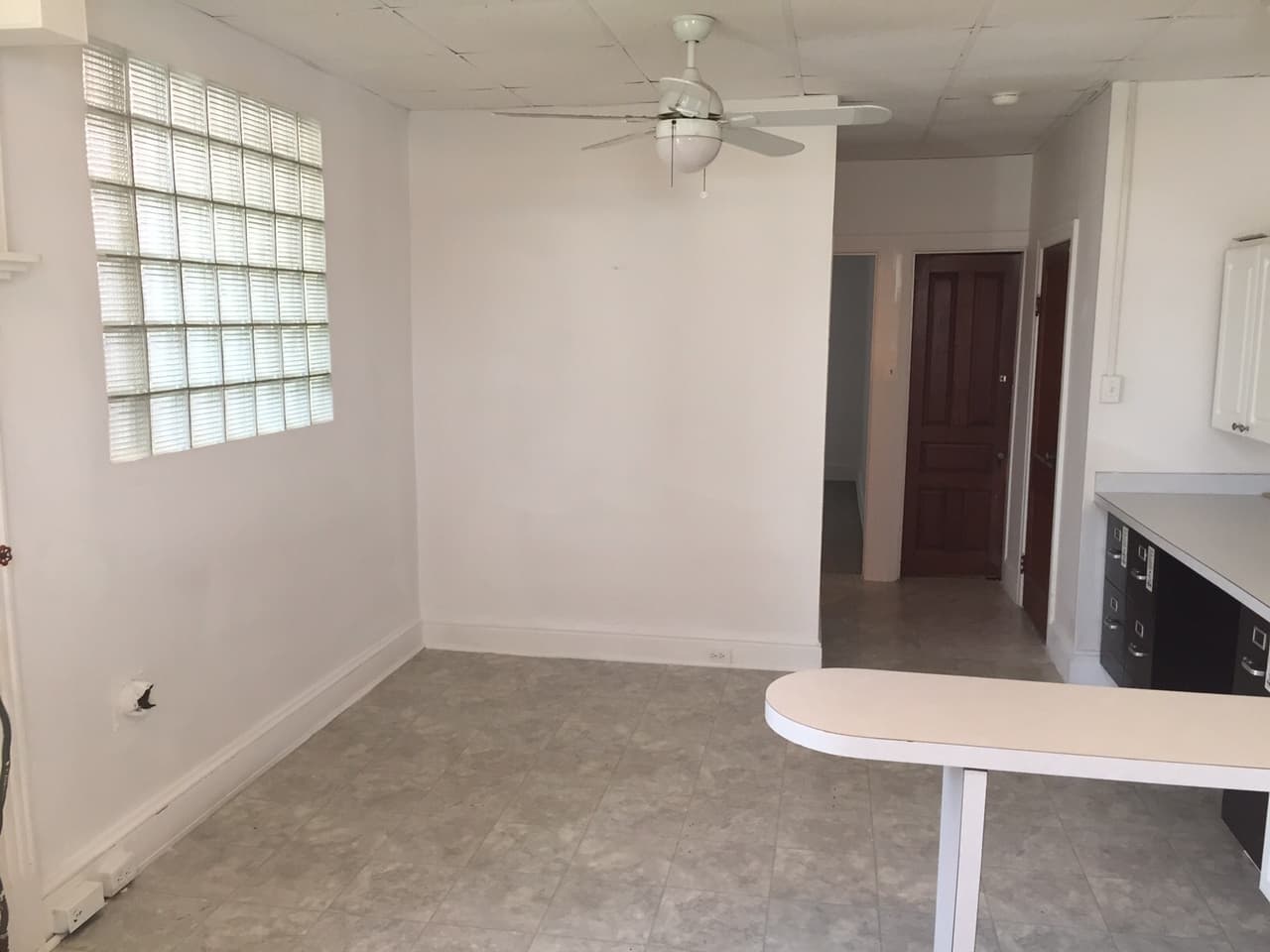 York House: 702 Roosevelt Ave Apt 1