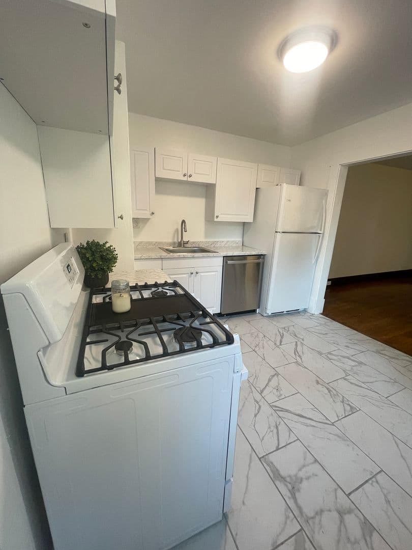 Pittsburgh House: 80 Estella Ave UNIT 1