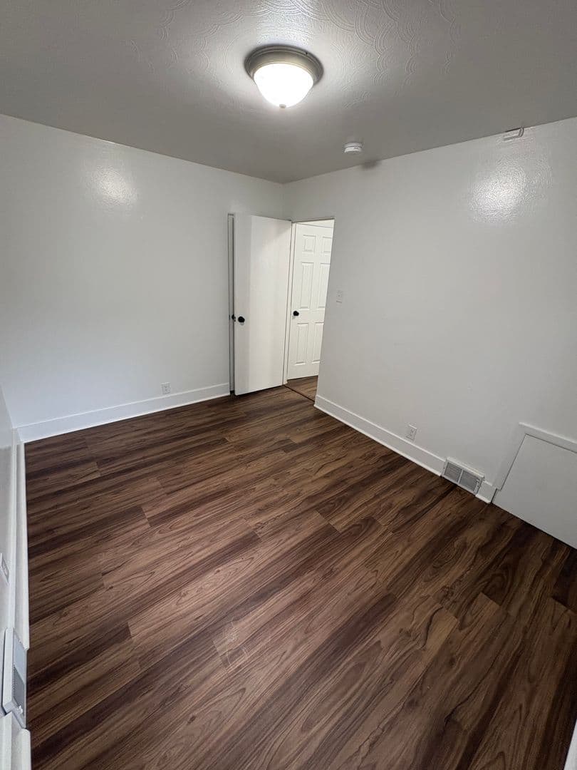 Clairton House: 1304 Decker St