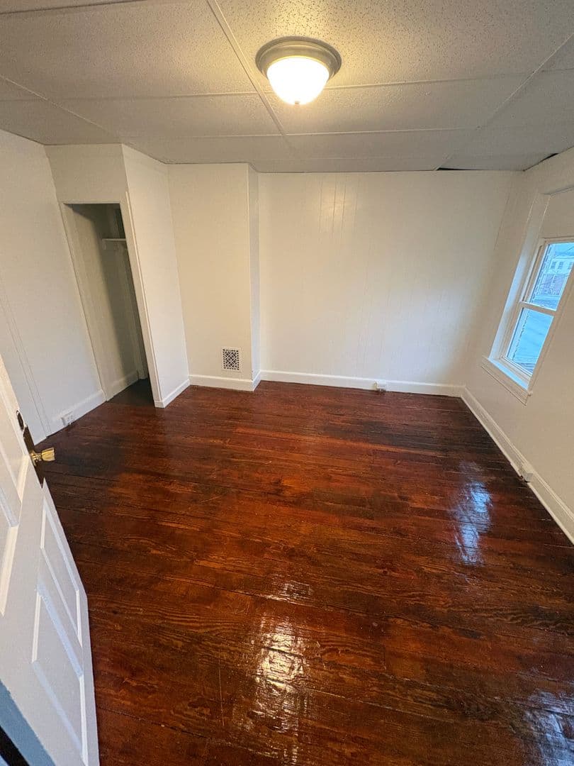 York House: 260 E King St Apt 2,