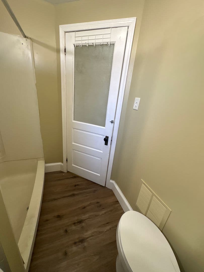 York House: 1117 W King St
