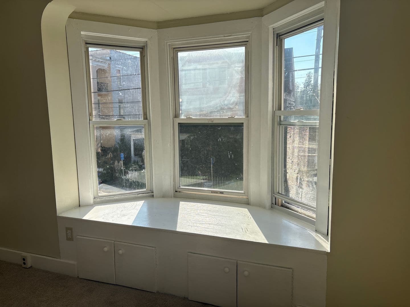 York House: 1117 W King St