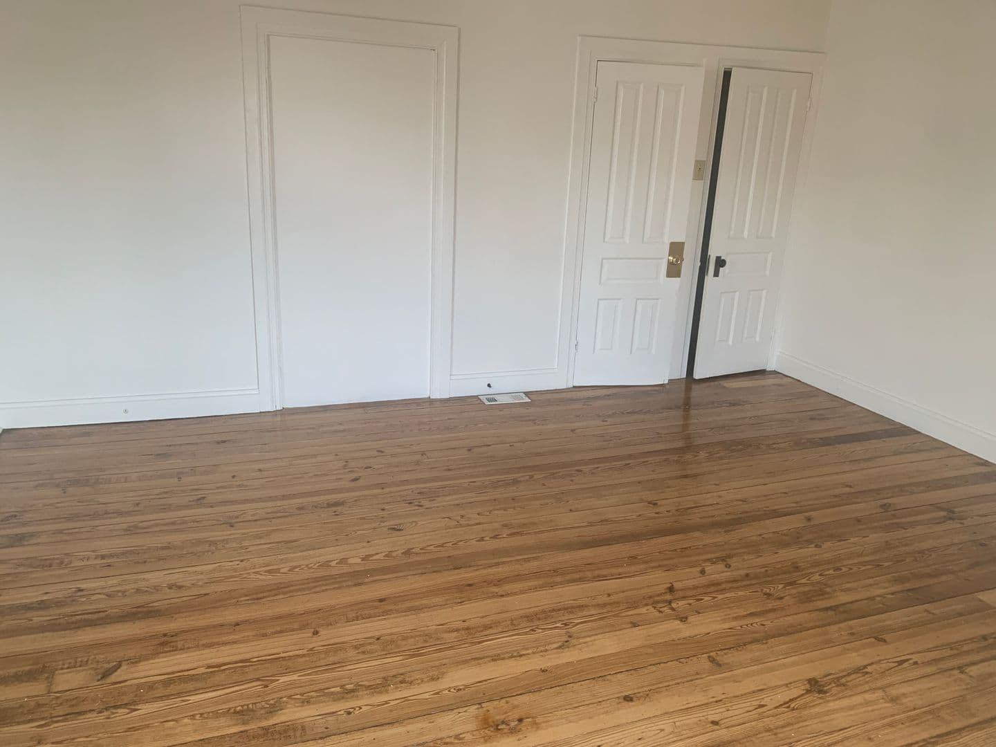 York House: 734 W King St 2nd Fl