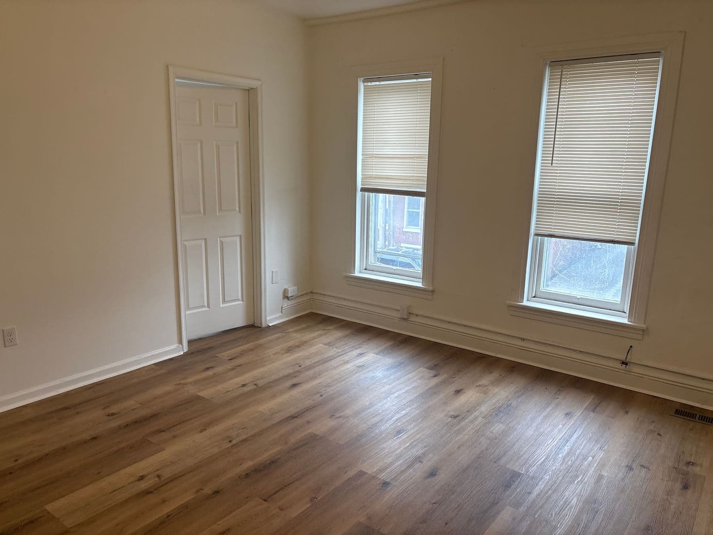 York House: 346 E King St