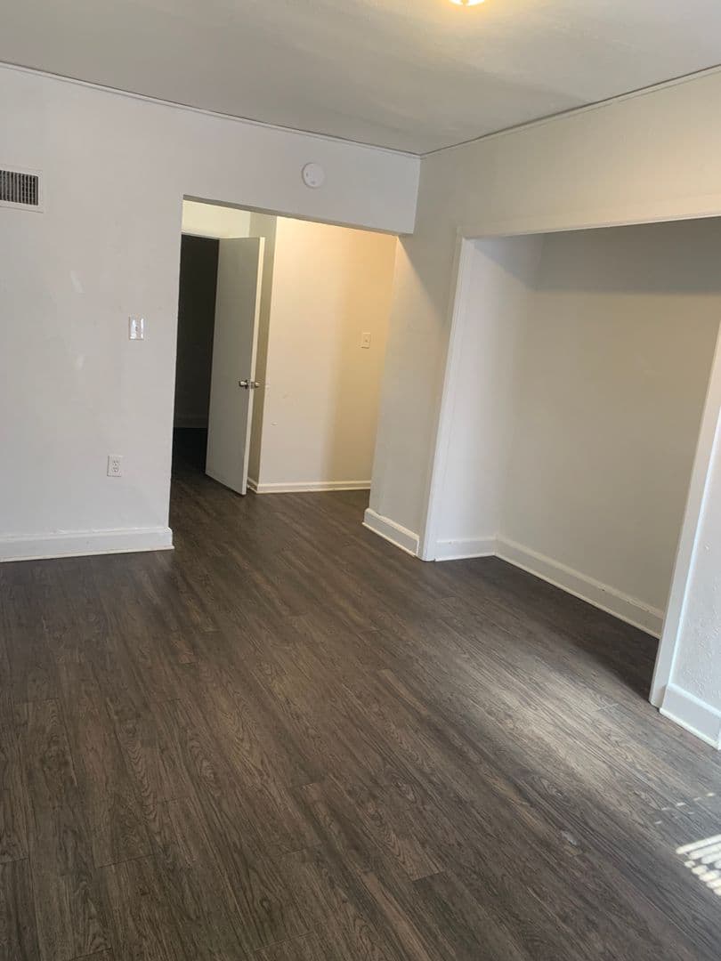 York House: 232 E King St Apt 2