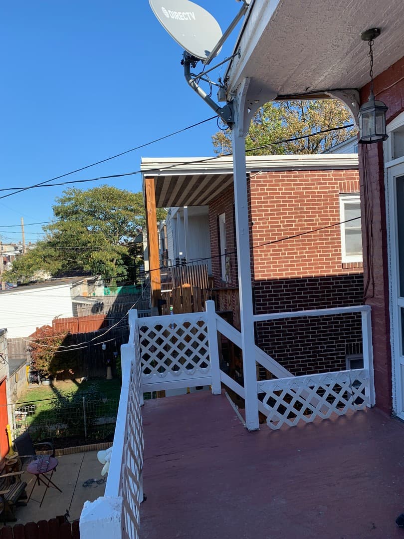 York House: 609 Wallace St Apt 2
